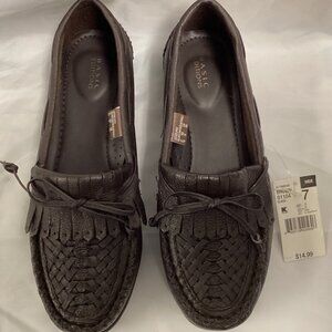 Basic Editions Women's Eloise Leather Wide Width Moccasin Brown Size 7